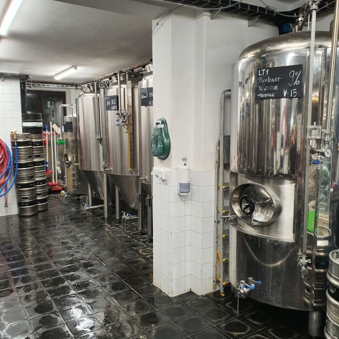 Craft brewery tour with lunch or dinner